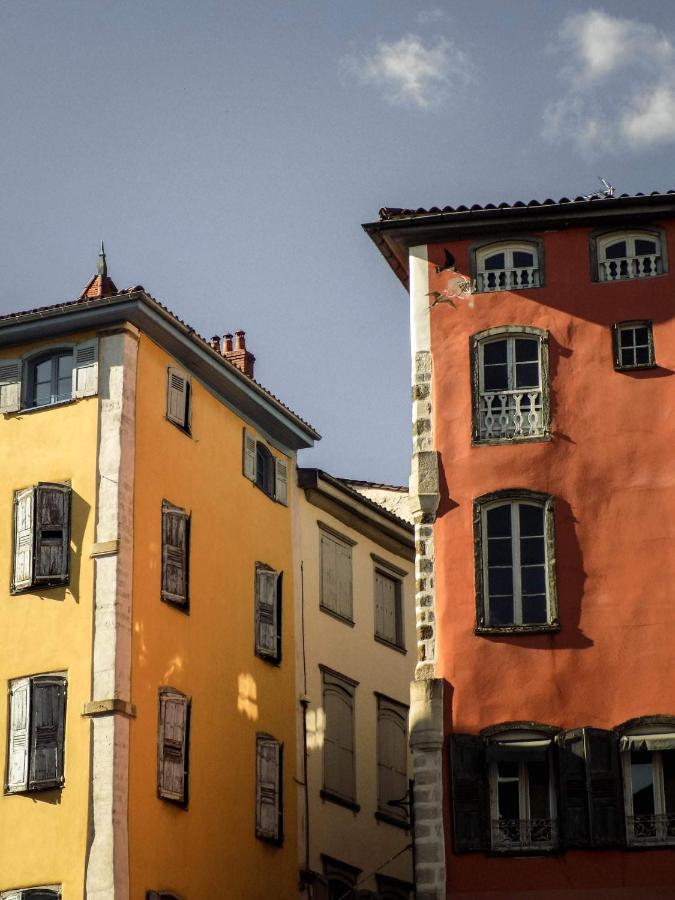 Maison Au Loup - Superbe Ancien Hotel Particulier Du Xvie Siecle Au Coeur De La Vieille Ville Du Puy Le Puy-en-Velay Bagian luar foto