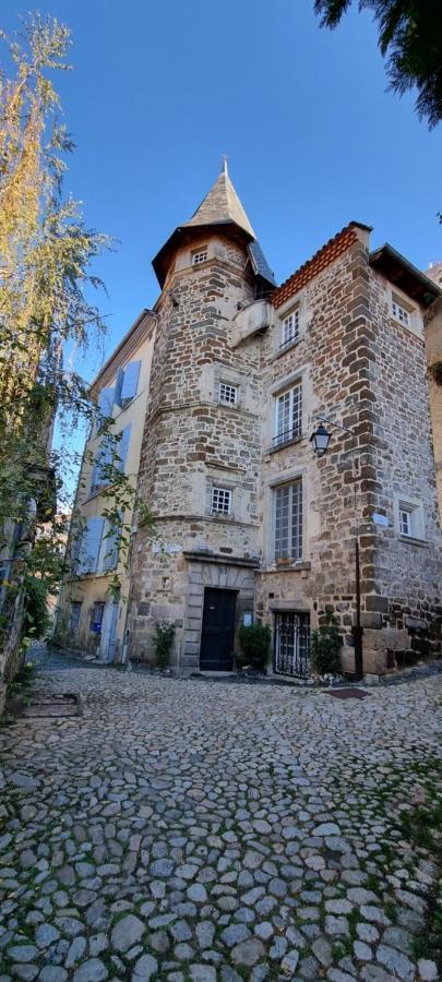 Maison Au Loup - Superbe Ancien Hotel Particulier Du Xvie Siecle Au Coeur De La Vieille Ville Du Puy Le Puy-en-Velay Bagian luar foto